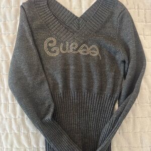 Guess Women's Grey V-Neck Sweater